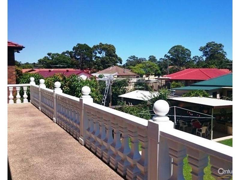 23 Hawthorne Street, St Johns Park NSW 2176