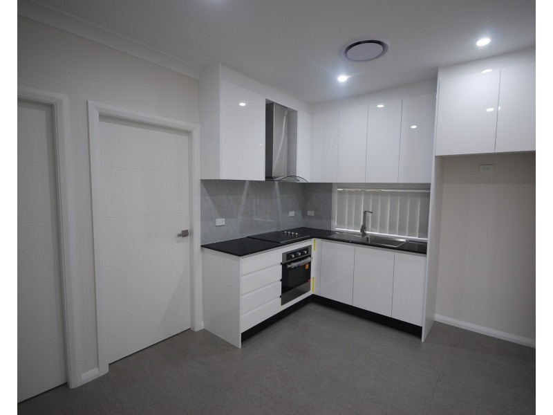 Edensor Park NSW 2176