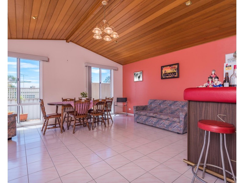 45 Kingfisher Avenue, Bossley Park NSW 2176