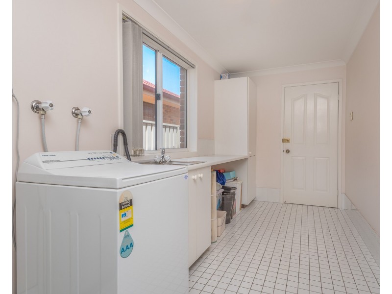 45 Kingfisher Avenue, Bossley Park NSW 2176