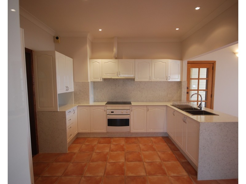 Fairfield West NSW 2165