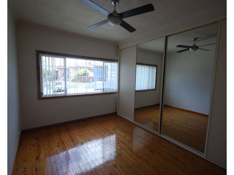 Fairfield West NSW 2165