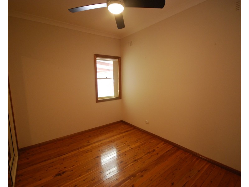 Fairfield West NSW 2165