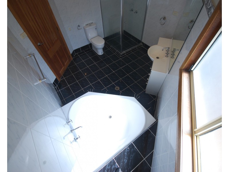 Fairfield West NSW 2165