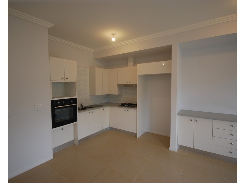 8/106 Chifley Street, Smithfield NSW 2164