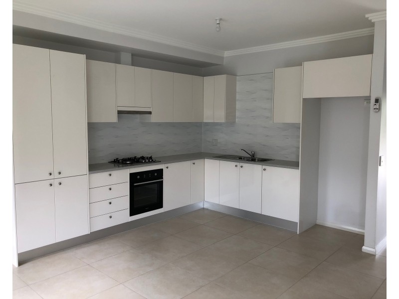 1/106 Chifley Street, Smithfield NSW 2164