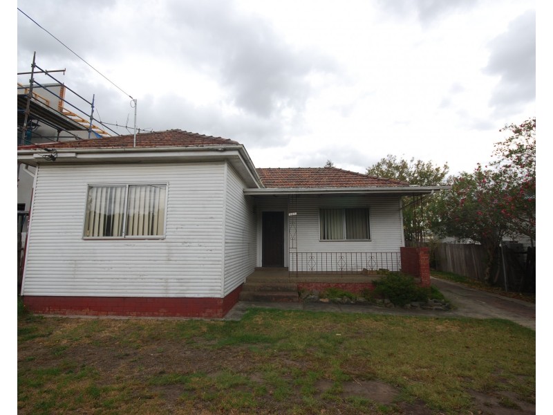 Fairfield East NSW 2165