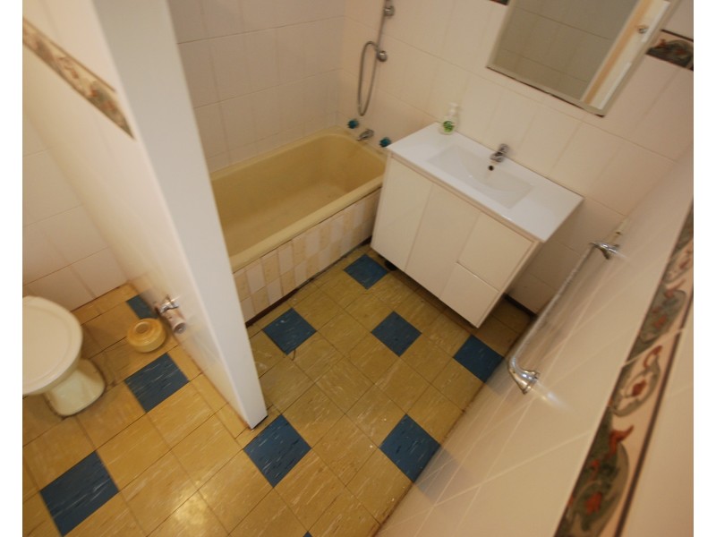 Fairfield East NSW 2165