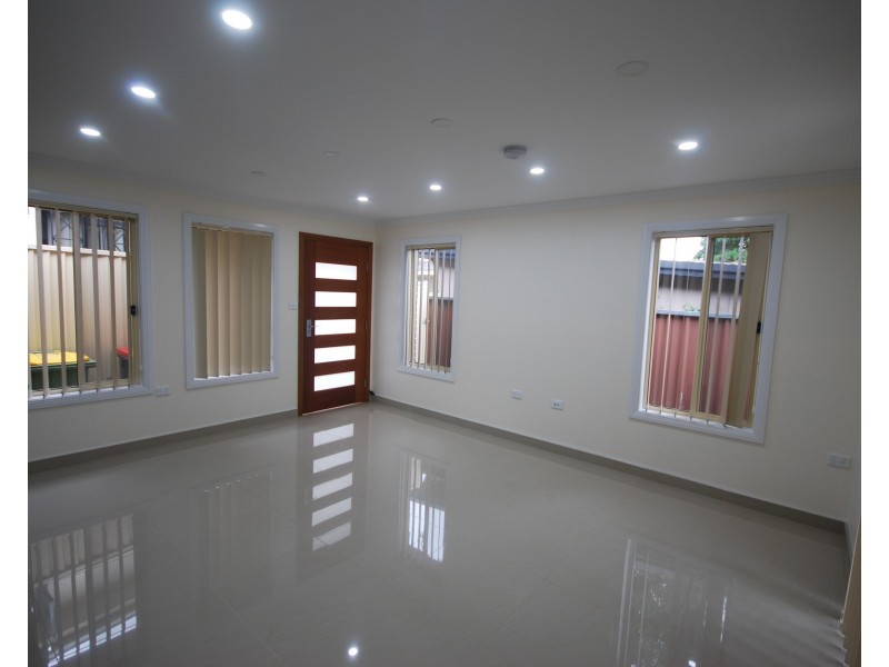 Fairfield West NSW 2165