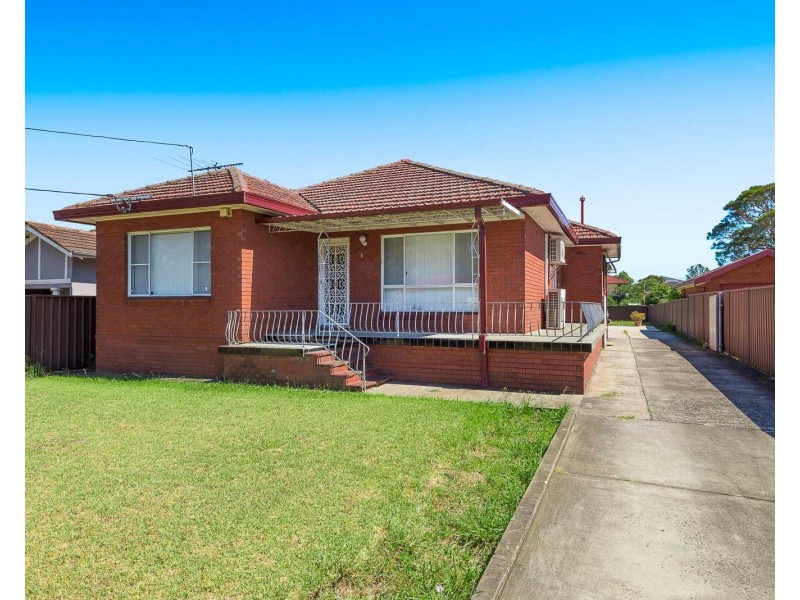 31  James Street, Fairfield East NSW 2165
