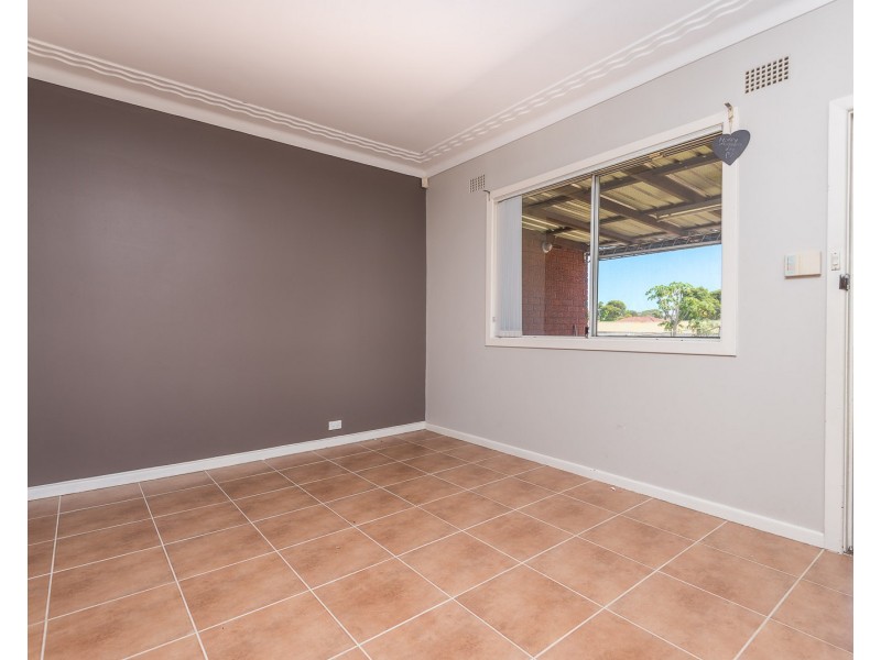 31  James Street, Fairfield East NSW 2165