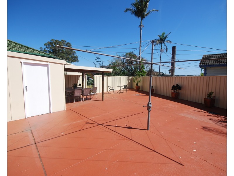 Fairfield West NSW 2165