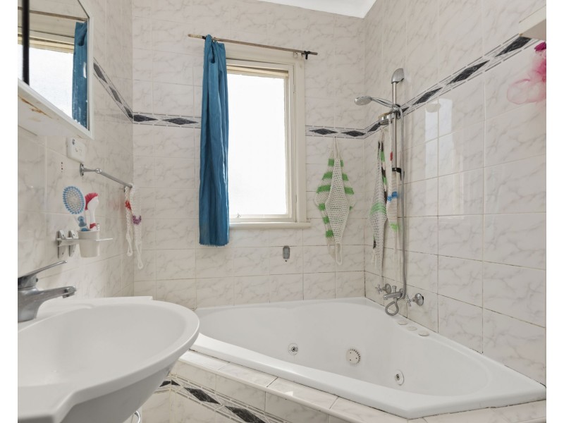 2 Bray Street, Fairfield NSW 2165