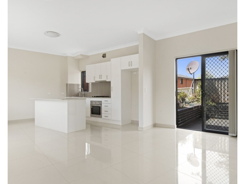 1/11 Wrentmore Street, Fairfield NSW 2165