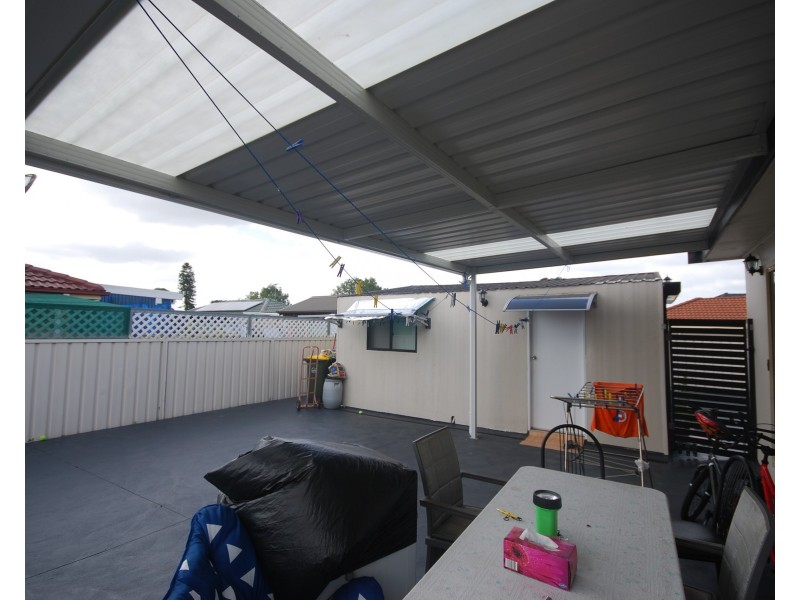 Greenfield Park NSW 2176