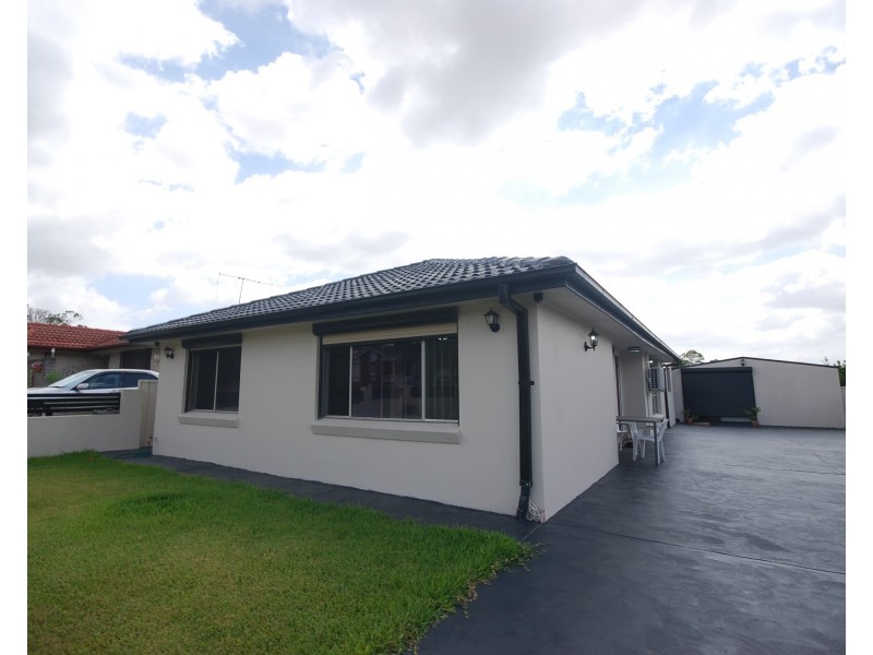 Greenfield Park NSW 2176