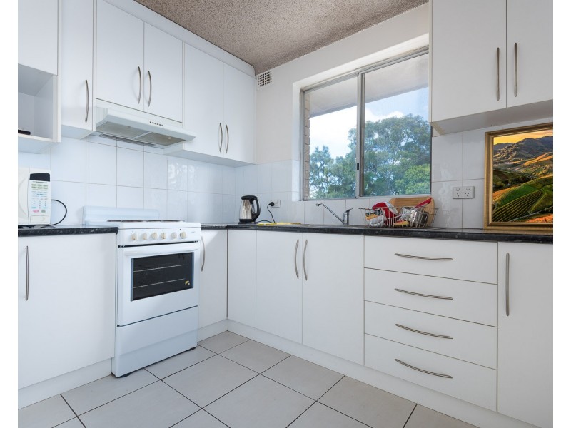 12/21 York Street, Fairfield NSW 2165