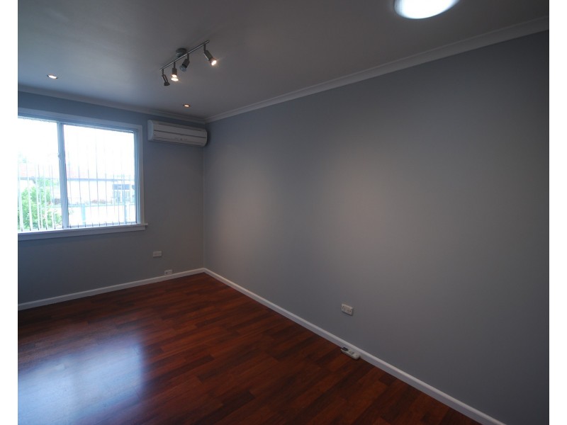 75 Tasman Parade, Fairfield West NSW 2165