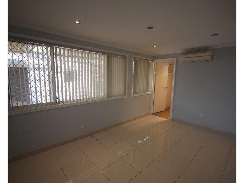 75 Tasman Parade, Fairfield West NSW 2165