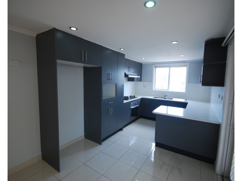 75 Tasman Parade, Fairfield West NSW 2165