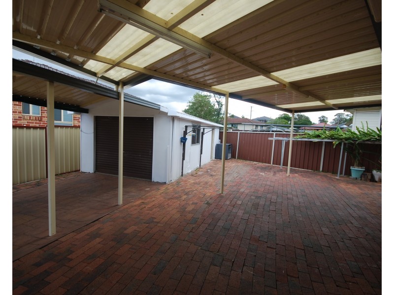 75 Tasman Parade, Fairfield West NSW 2165