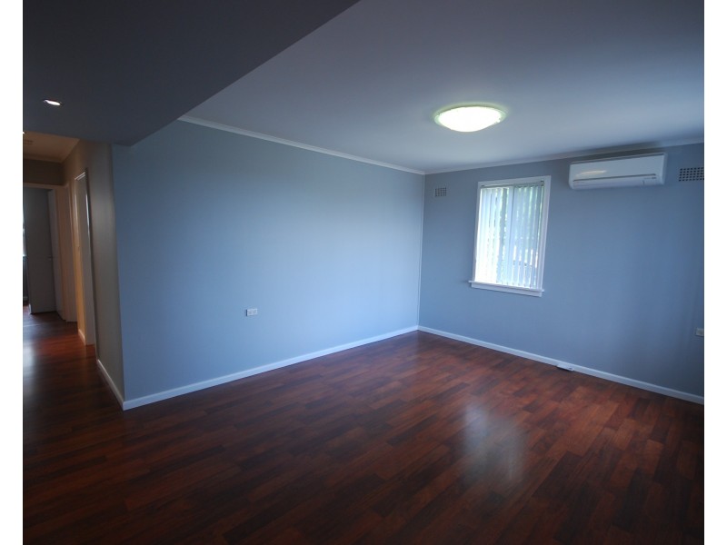 75 Tasman Parade, Fairfield West NSW 2165