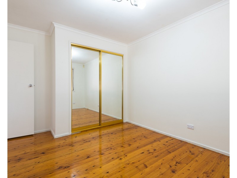 7 Benghazi Street, Bossley Park NSW 2176