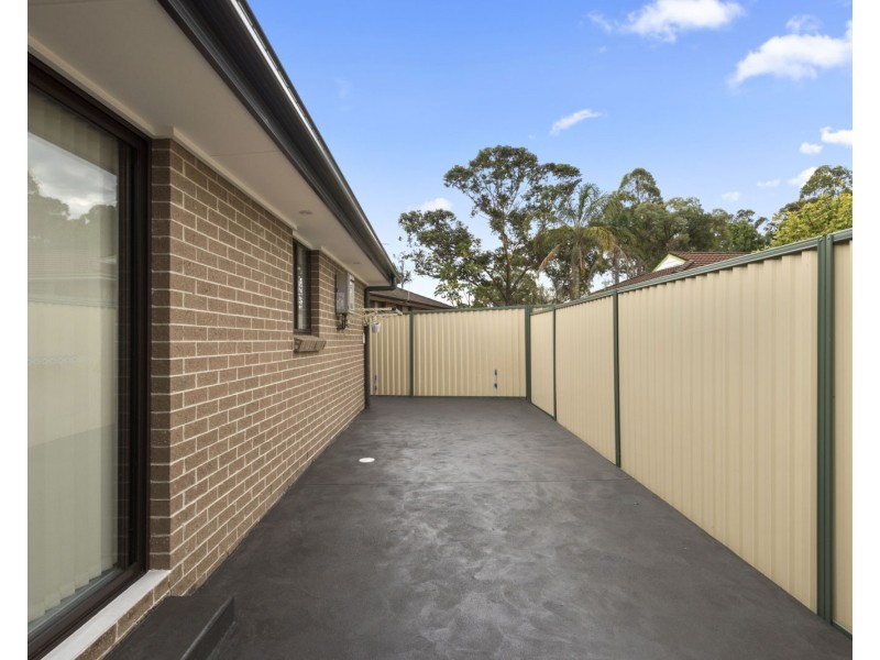 7 Benghazi Street, Bossley Park NSW 2176