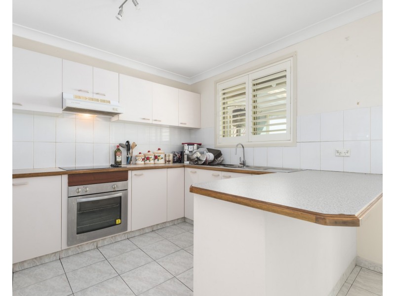 9 Torwood Place, St Johns Park NSW 2176
