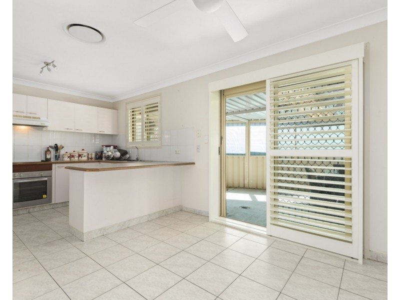 9 Torwood Place, St Johns Park NSW 2176