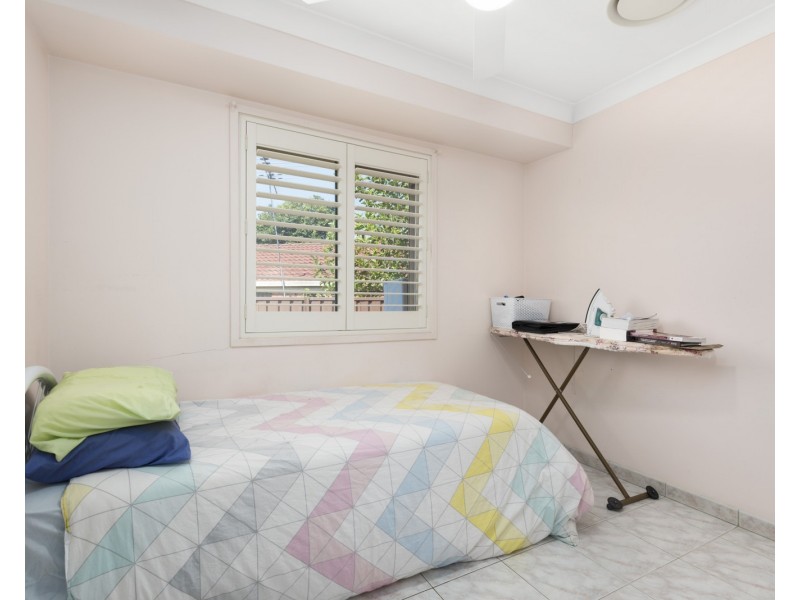 9 Torwood Place, St Johns Park NSW 2176