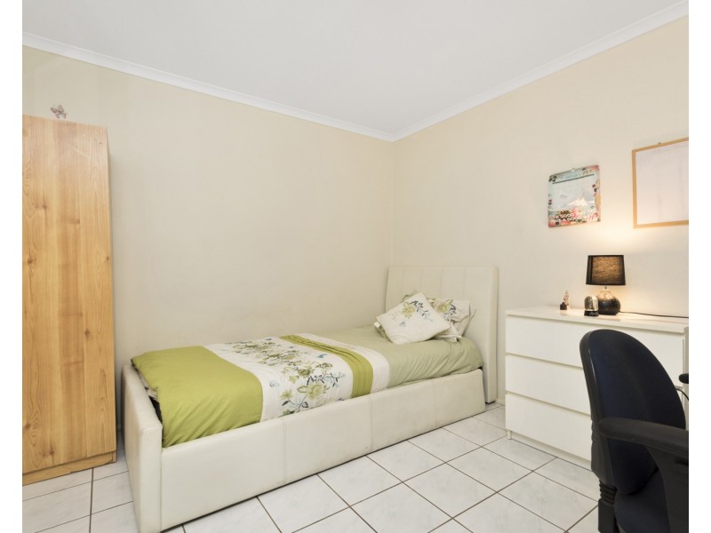 5 Opal Place, Bossley Park NSW 2176