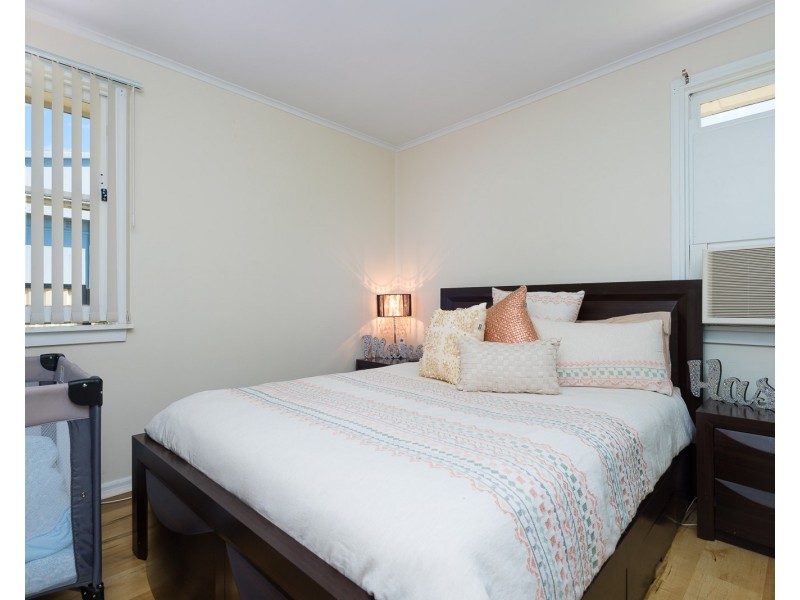 12 Montrose Avenue, Fairfield East NSW 2165