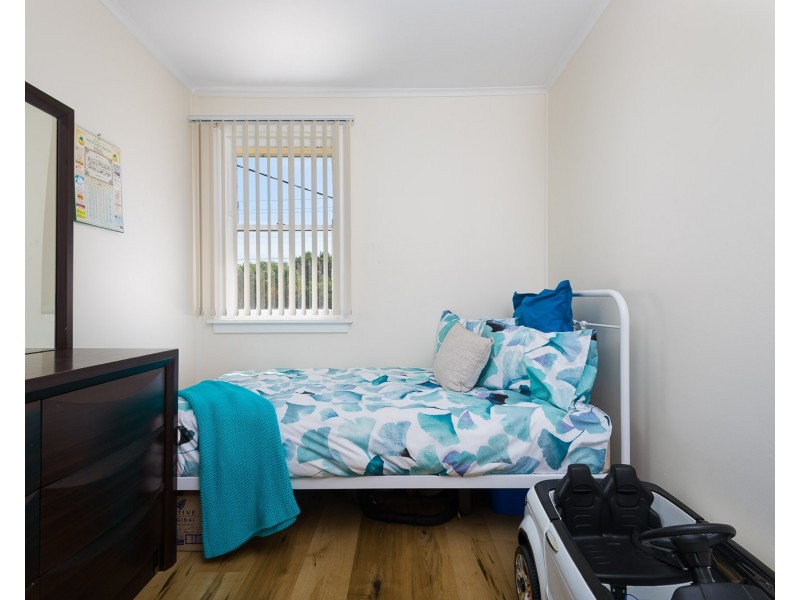 12 Montrose Avenue, Fairfield East NSW 2165