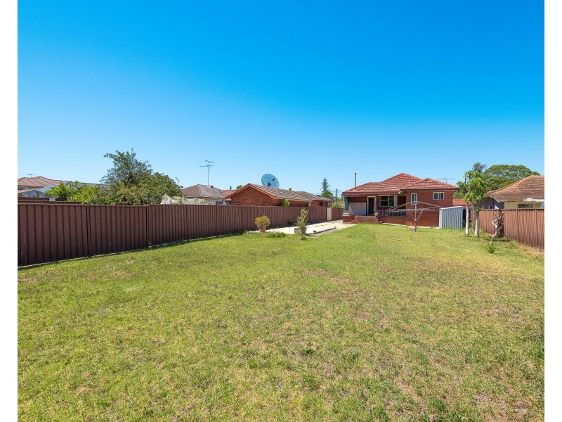 Fairfield East NSW 2165