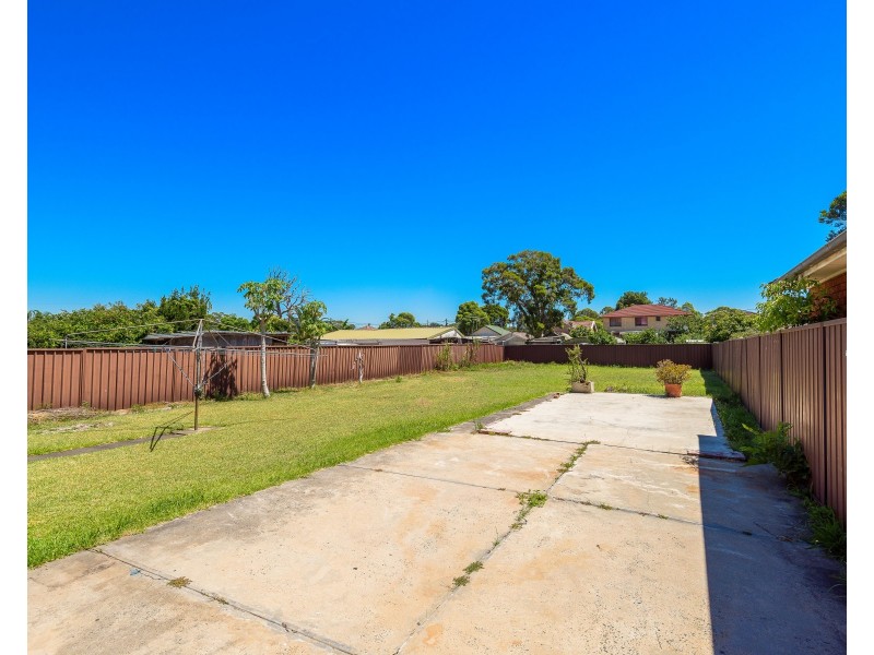 Fairfield East NSW 2165