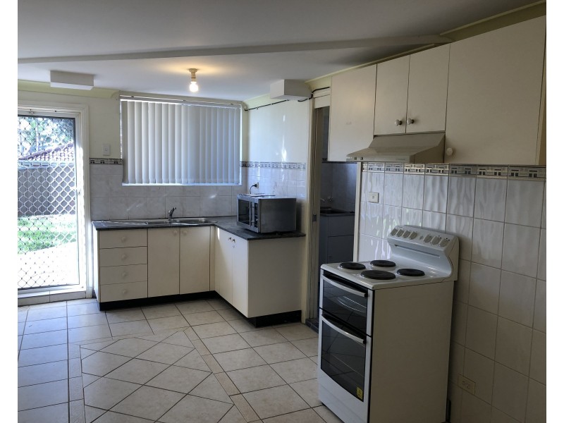 Edensor Park NSW 2176