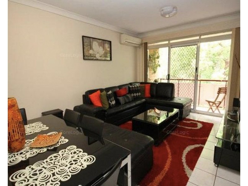 12/127 The Crescent, Fairfield NSW 2165