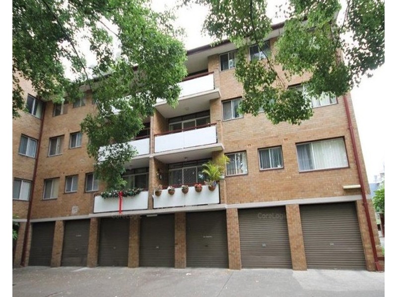 12/127 The Crescent, Fairfield NSW 2165