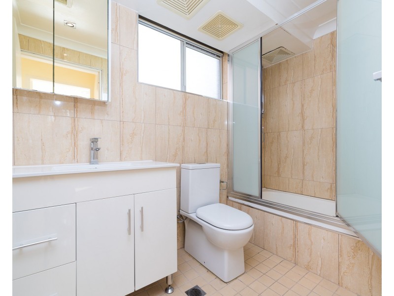 9/3 Lawson Street, Fairfield NSW 2165