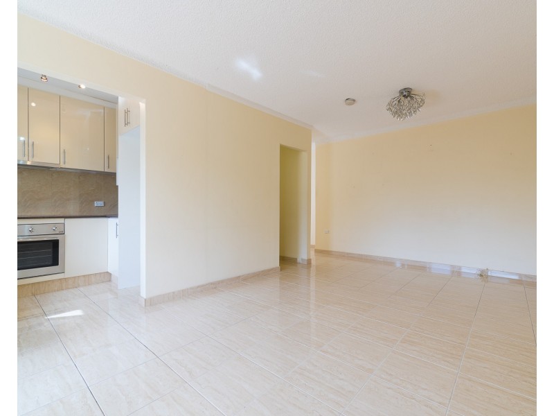 9/3 Lawson Street, Fairfield NSW 2165