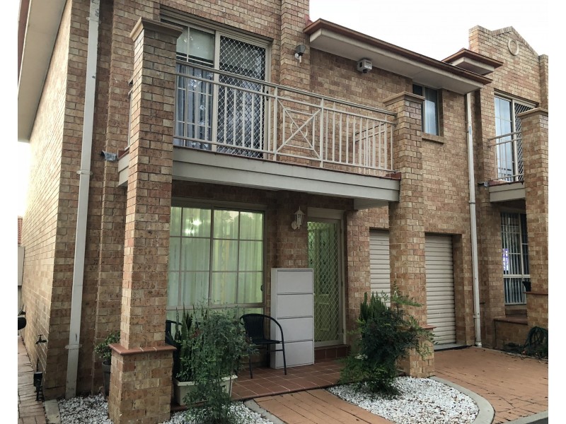 Fairfield West NSW 2165