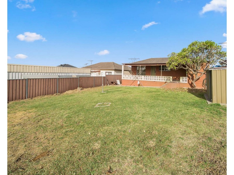 Fairfield West NSW 2165