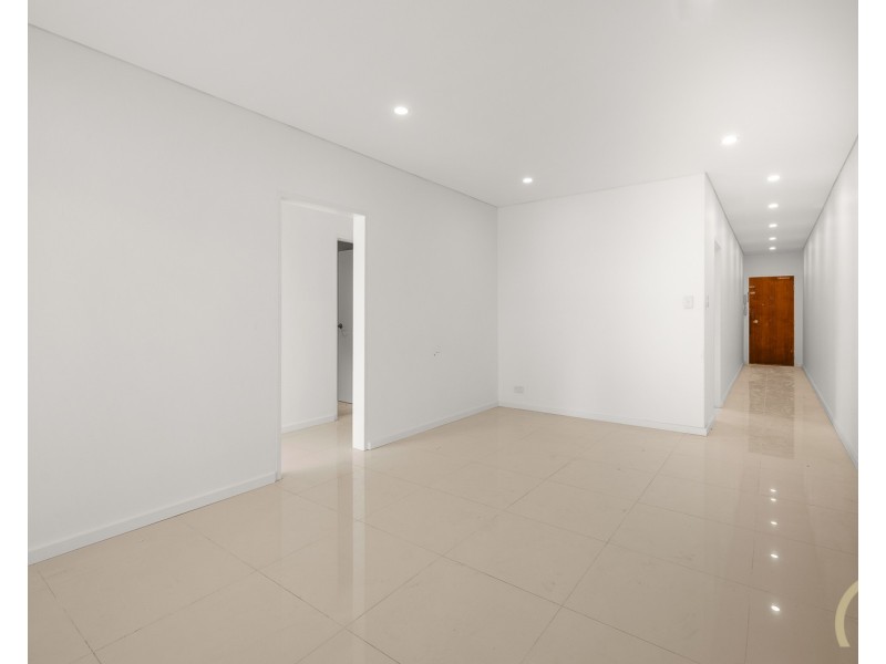 2/53 Hamilton Road, Fairfield NSW 2165