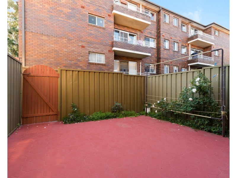 6/5 Fairlight Avenue, Fairfield NSW 2165