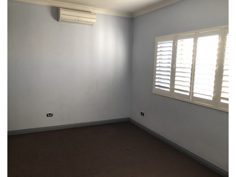 Fairfield West NSW 2165