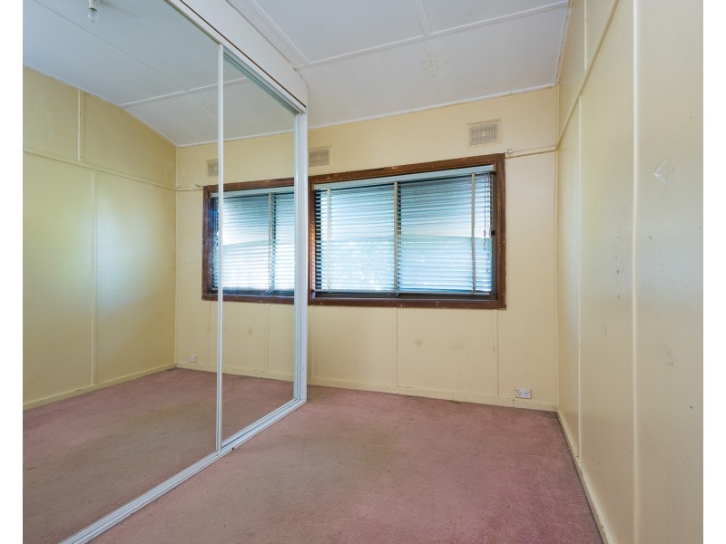 4 Morse Street, Fairfield East NSW 2165