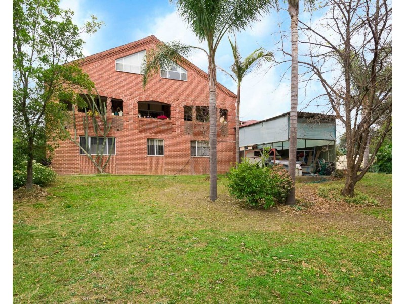 37 Garland Crescent, Bonnyrigg Heights NSW 2177