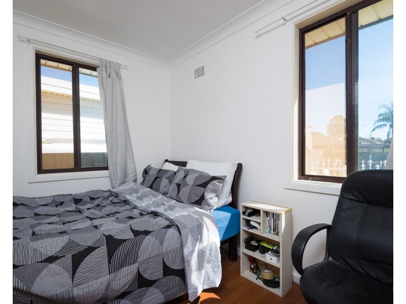 19 Eureka Crescent, Sadleir NSW 2168