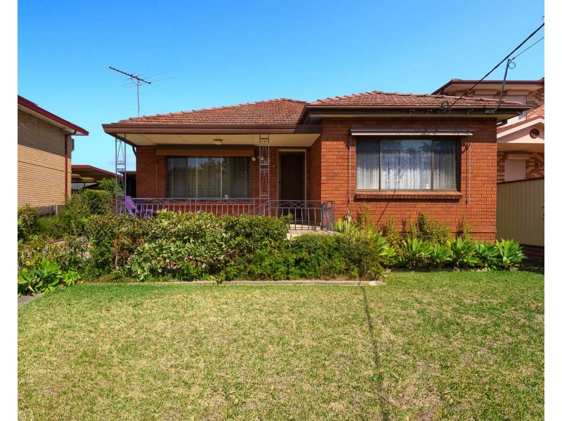 5 The Avenue, Canley Vale NSW 2166